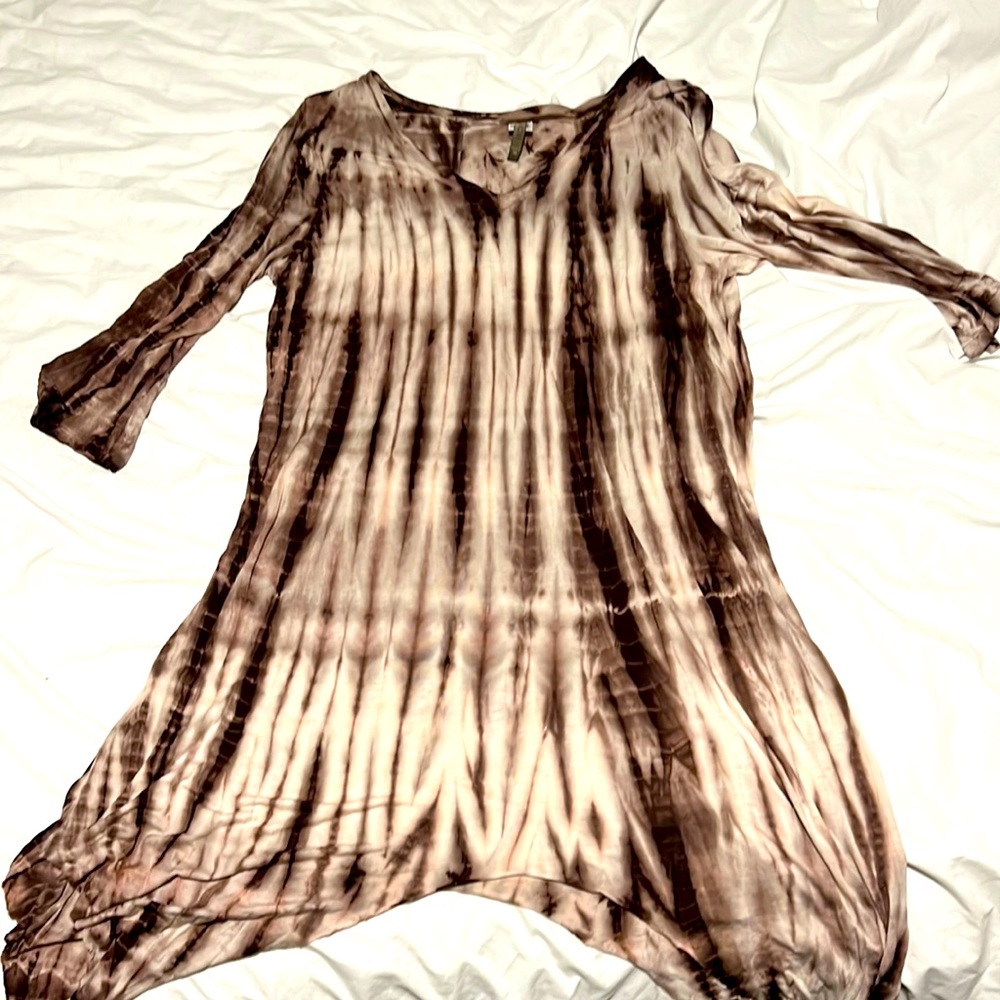 XCVI  V neck Tye Dye Tunic